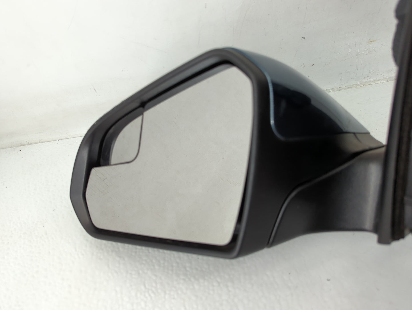 2016-2019 Hyundai Sonata Driver Side View Mirror - Left Door Mirror OEM Used - Oemusedautoparts1.com