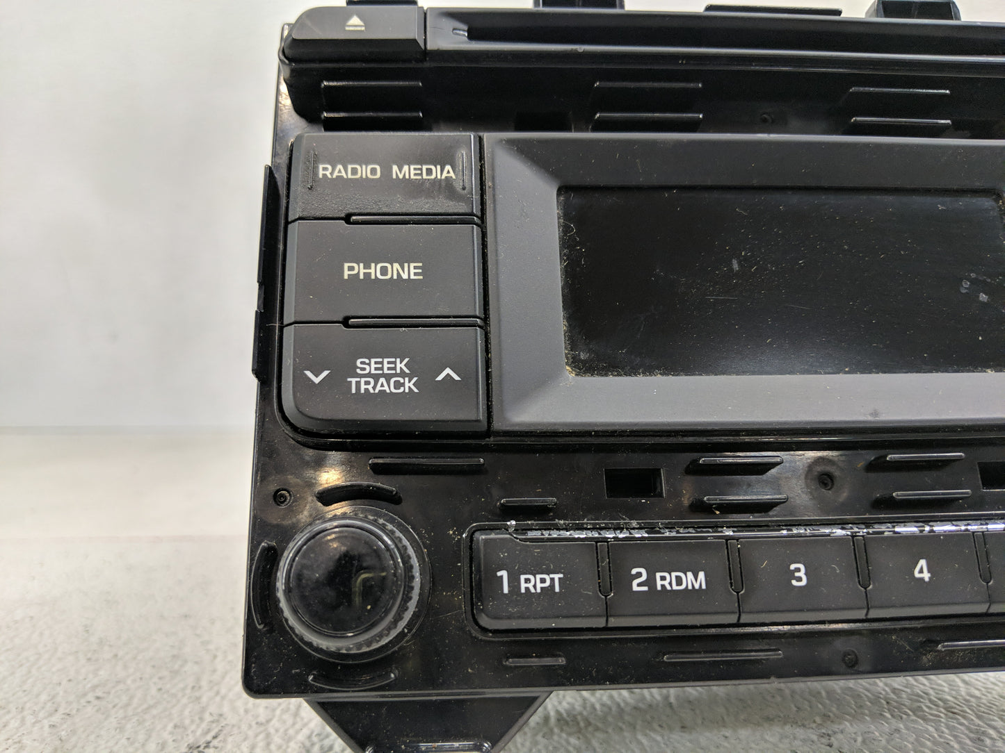 2016-2017 Hyundai Sonata Radio AM FM Cd Player Receiver Replacement P/N:96170-C20504X Fits Fits 2016 2017 OEM Used Auto Part