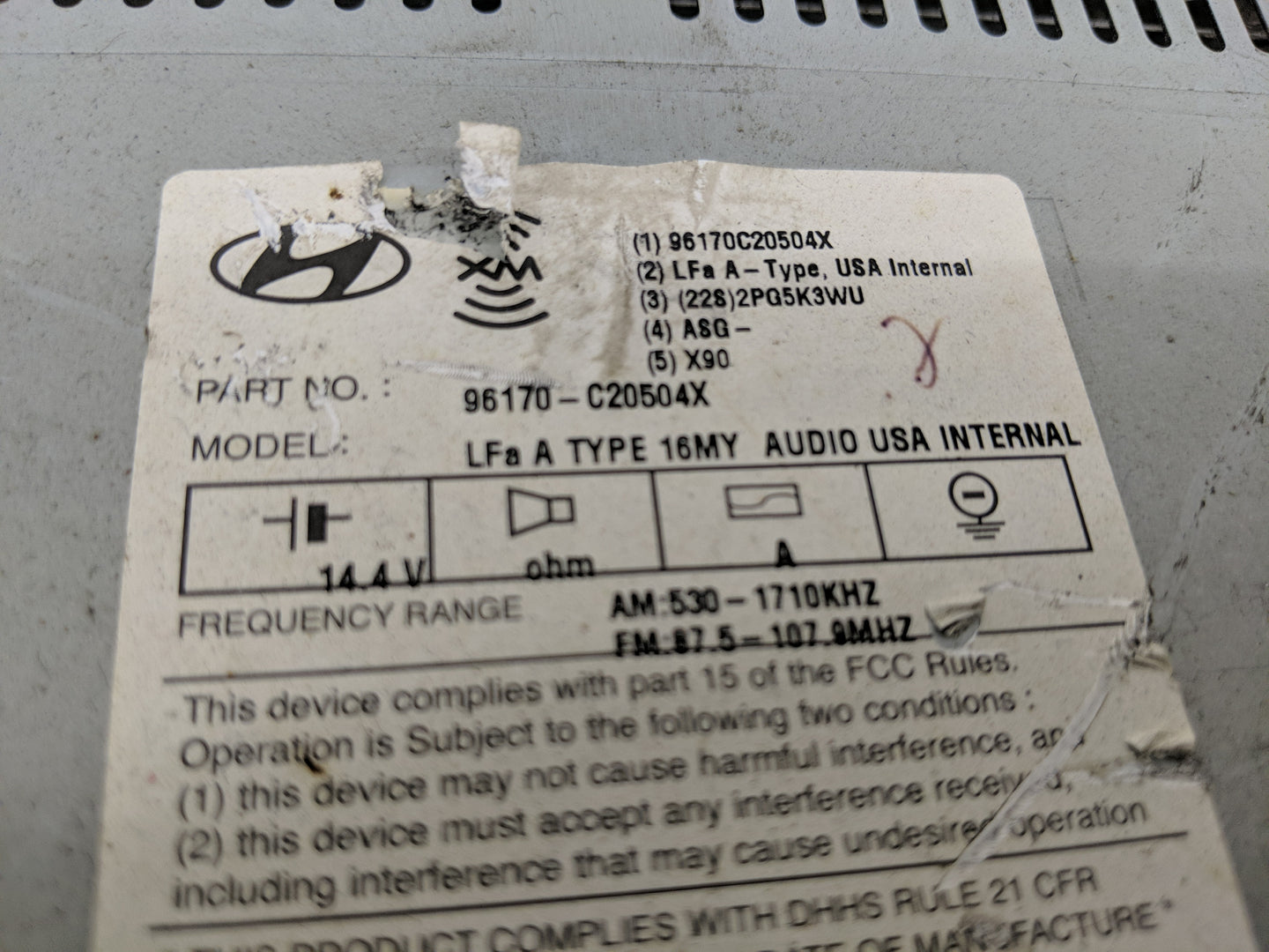 2016-2017 Hyundai Sonata Radio AM FM Cd Player Receiver Replacement P/N:96170-C20504X Fits Fits 2016 2017 OEM Used Auto Part