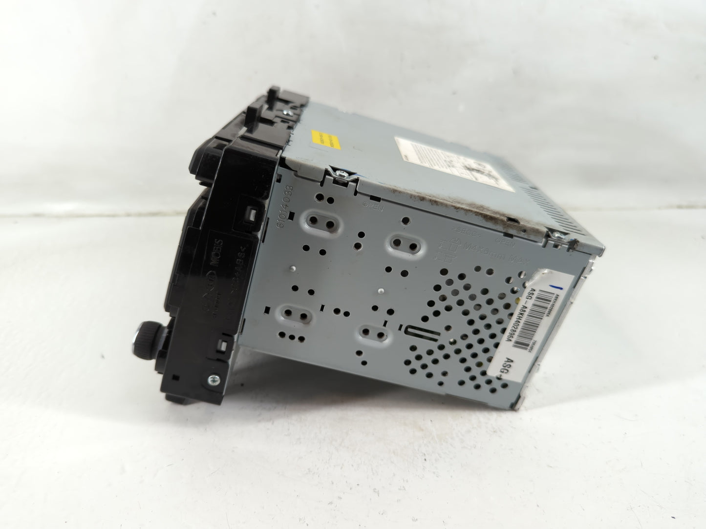 2016-2017 Hyundai Sonata Radio AM FM Cd Player Receiver Replacement P/N:96170-C20504X Fits Fits 2016 2017 OEM Used Auto Part
