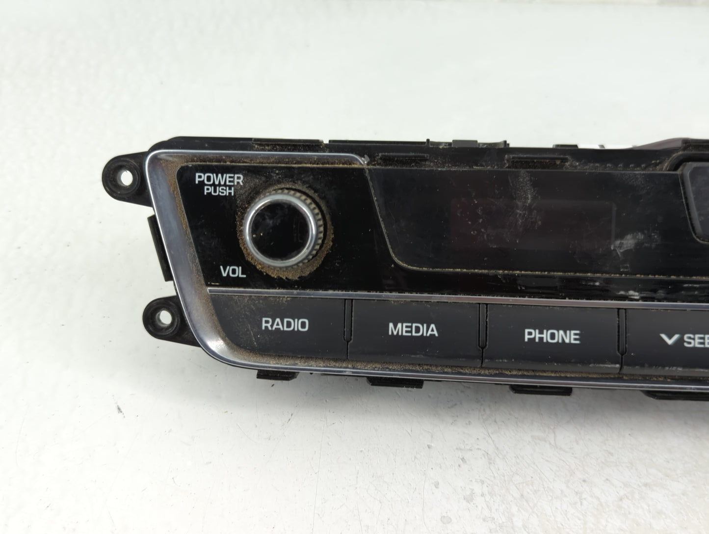 2016-2017 Hyundai Sonata Radio Control Panel - Oemusedautoparts1.com