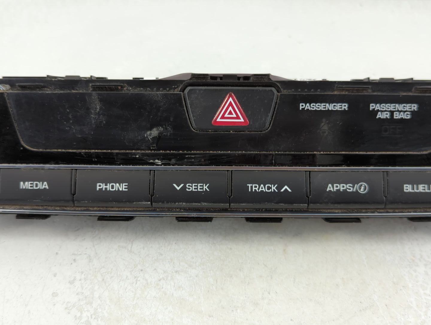2016-2017 Hyundai Sonata Radio Control Panel - Oemusedautoparts1.com