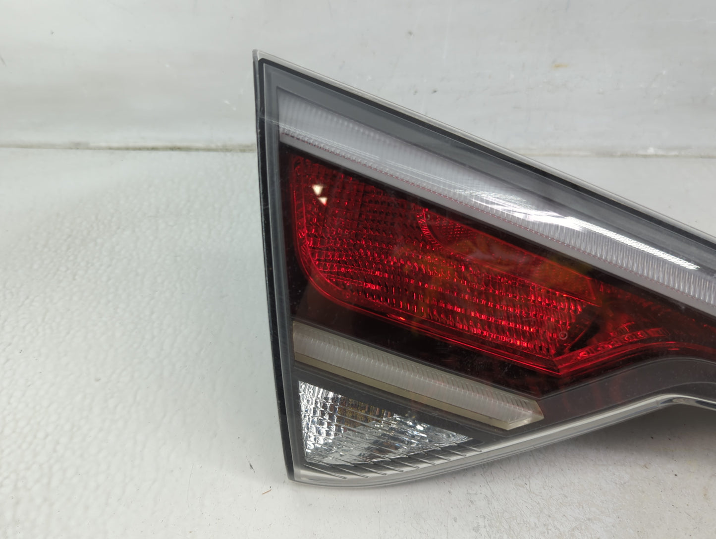 2015-2017 Hyundai Sonata Tail Light Assembly Passenger Right OEM P/N:20160518 Fits Fits 2015 2016 2017 OEM Used Auto Parts -