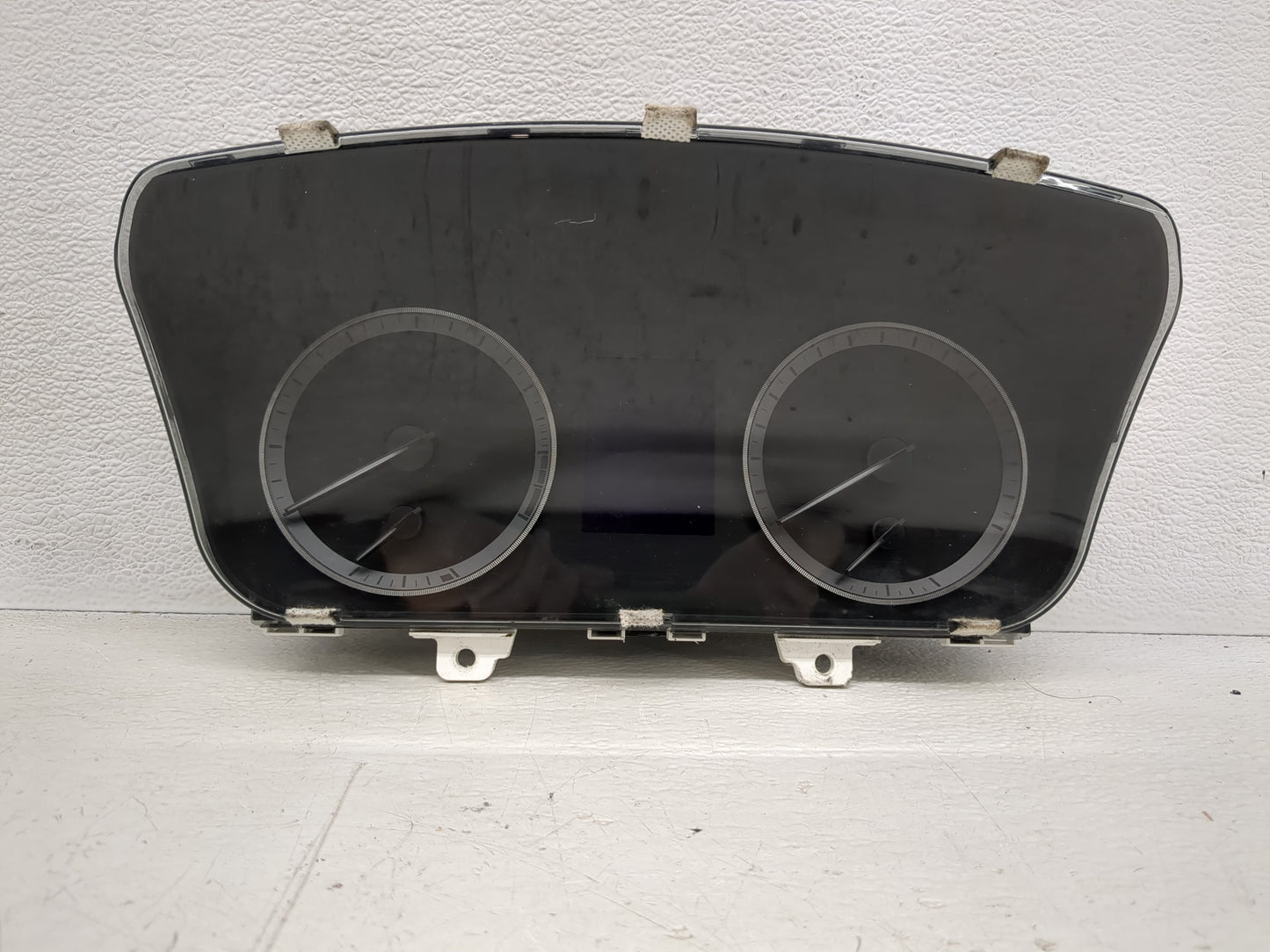 2016-2017 Hyundai Sonata Instrument Cluster Speedometer Gauges P/N:94001-C2200 Fits Fits 2016 2017 OEM Used Auto Parts - Oem