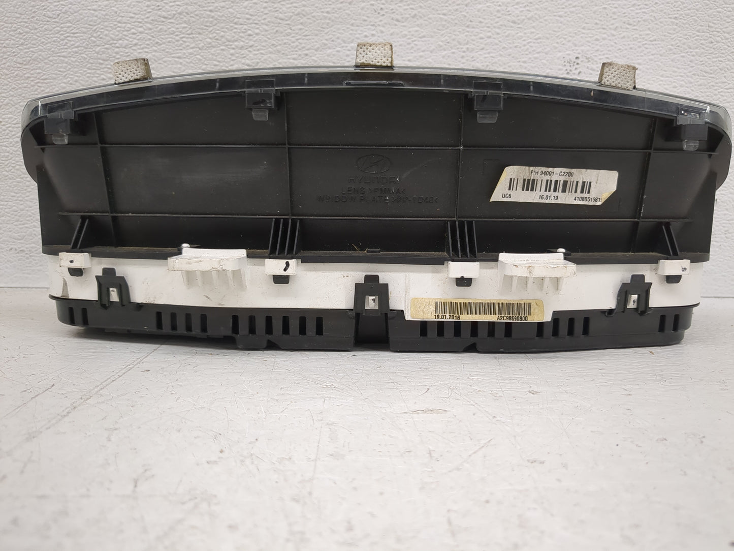 2016-2017 Hyundai Sonata Instrument Cluster Speedometer Gauges P/N:94001-C2200 Fits Fits 2016 2017 OEM Used Auto Parts - Oem
