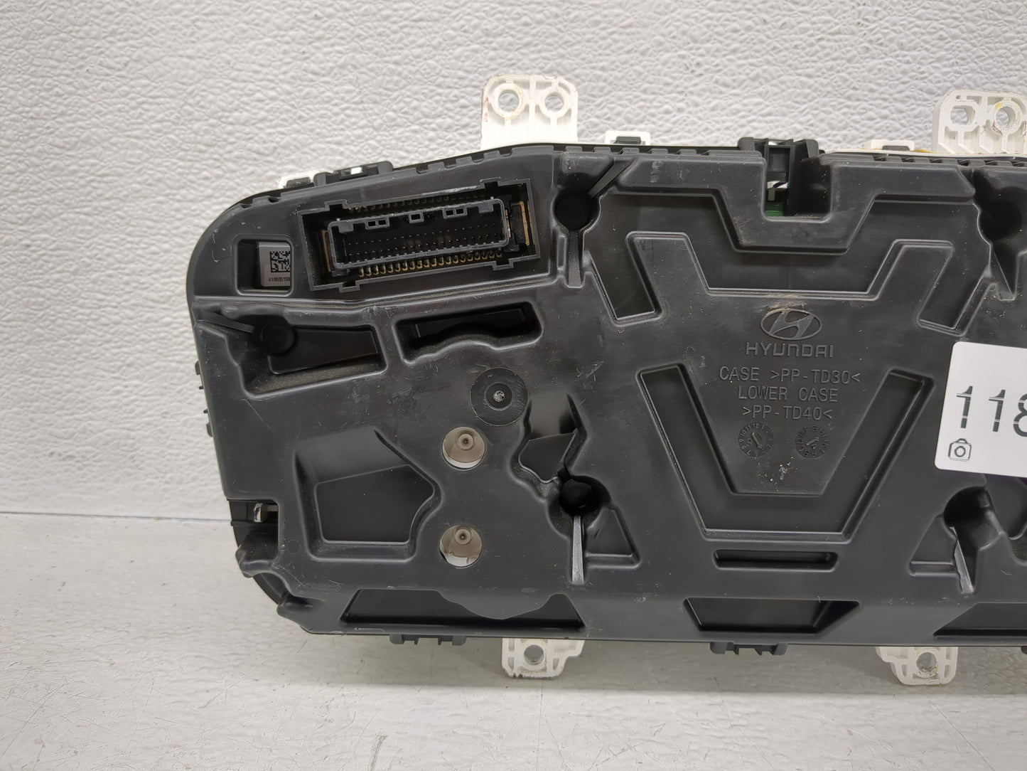 2016-2017 Hyundai Sonata Instrument Cluster Speedometer Gauges P/N:94001-C2200 Fits Fits 2016 2017 OEM Used Auto Parts - Oem