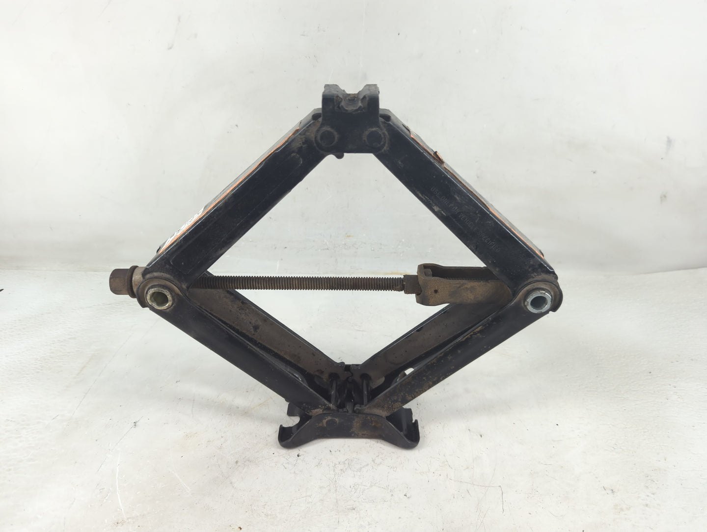 2017 Hyundai Sonata Spare Scissor Car Jack - Oemusedautoparts1.com