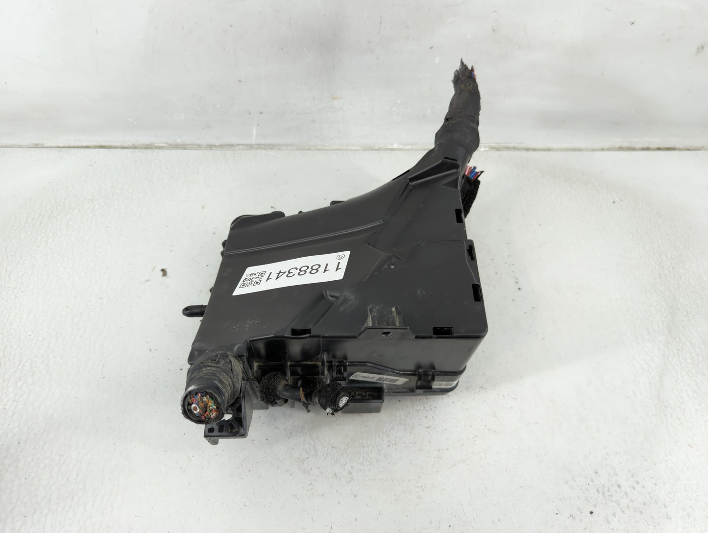 2016-2017 Hyundai Sonata Fusebox Fuse Box Panel Relay Module P/N:91950-E6821 Fits Fits 2016 2017 OEM Used Auto Parts - Oemus