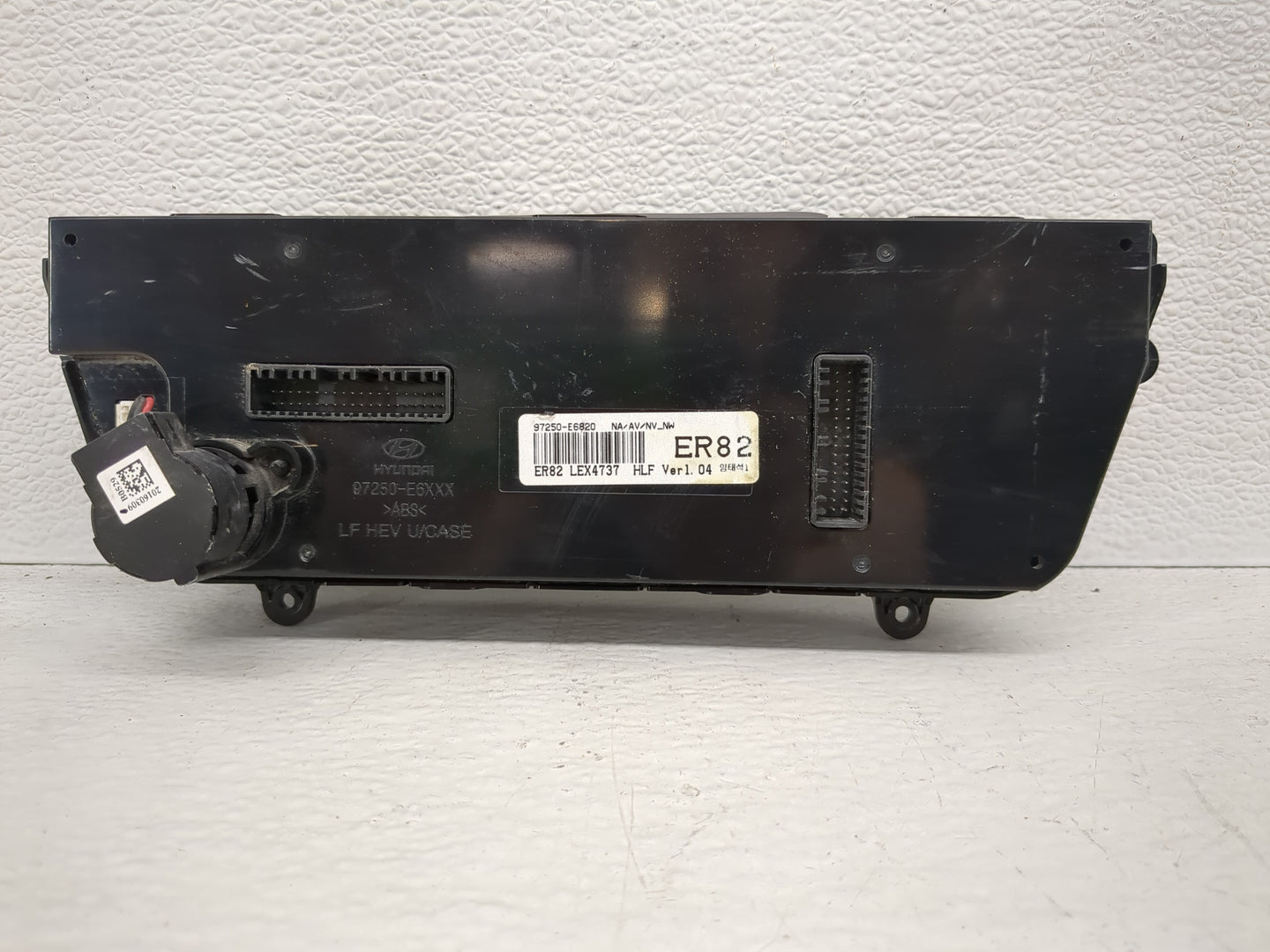 2016-2017 Hyundai Sonata Climate Control Module Temperature AC/Heater Replacement P/N:97250-E6820 Fits Fits 2016 2017 OEM Us