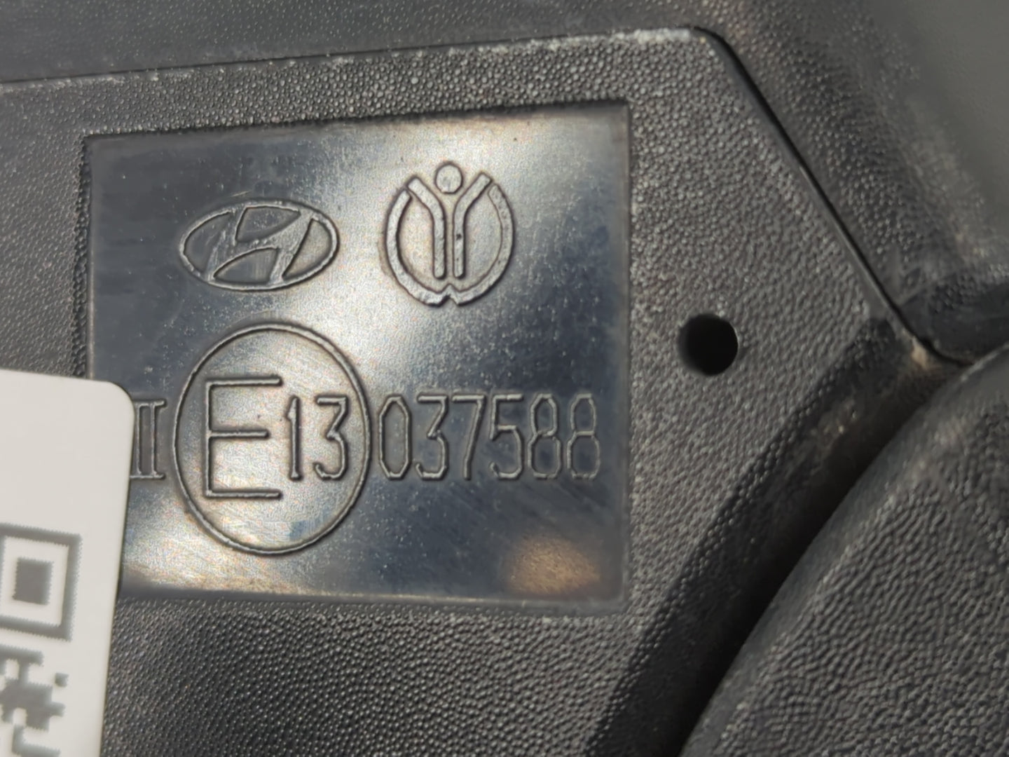 2016-2017 Hyundai Sonata Driver Left Side View Manual Door Mirror Silver - Oemusedautoparts1.com