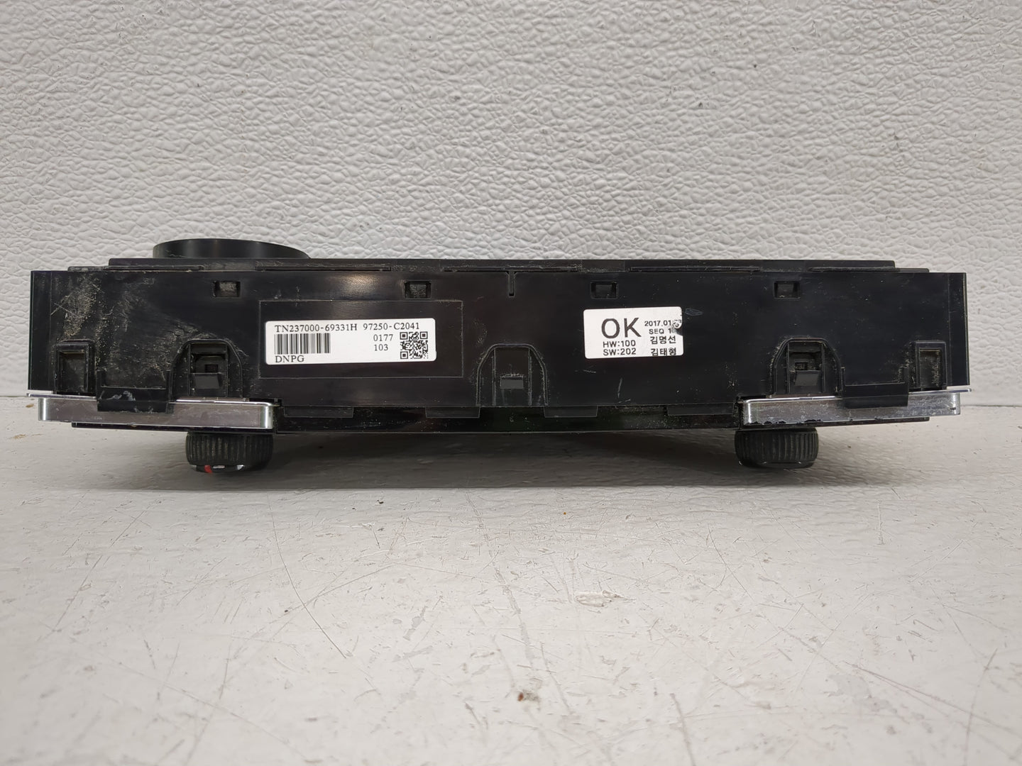 2016-2017 Hyundai Sonata Climate Control Module Temperature AC/Heater Replacement P/N:97250-C2041 Fits Fits 2016 2017 OEM Us