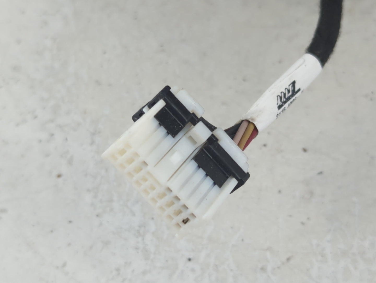 2017 Hyundai Sonata Passenger Side View Mirror - Right Door Mirror OEM Used - Oemusedautoparts1.com