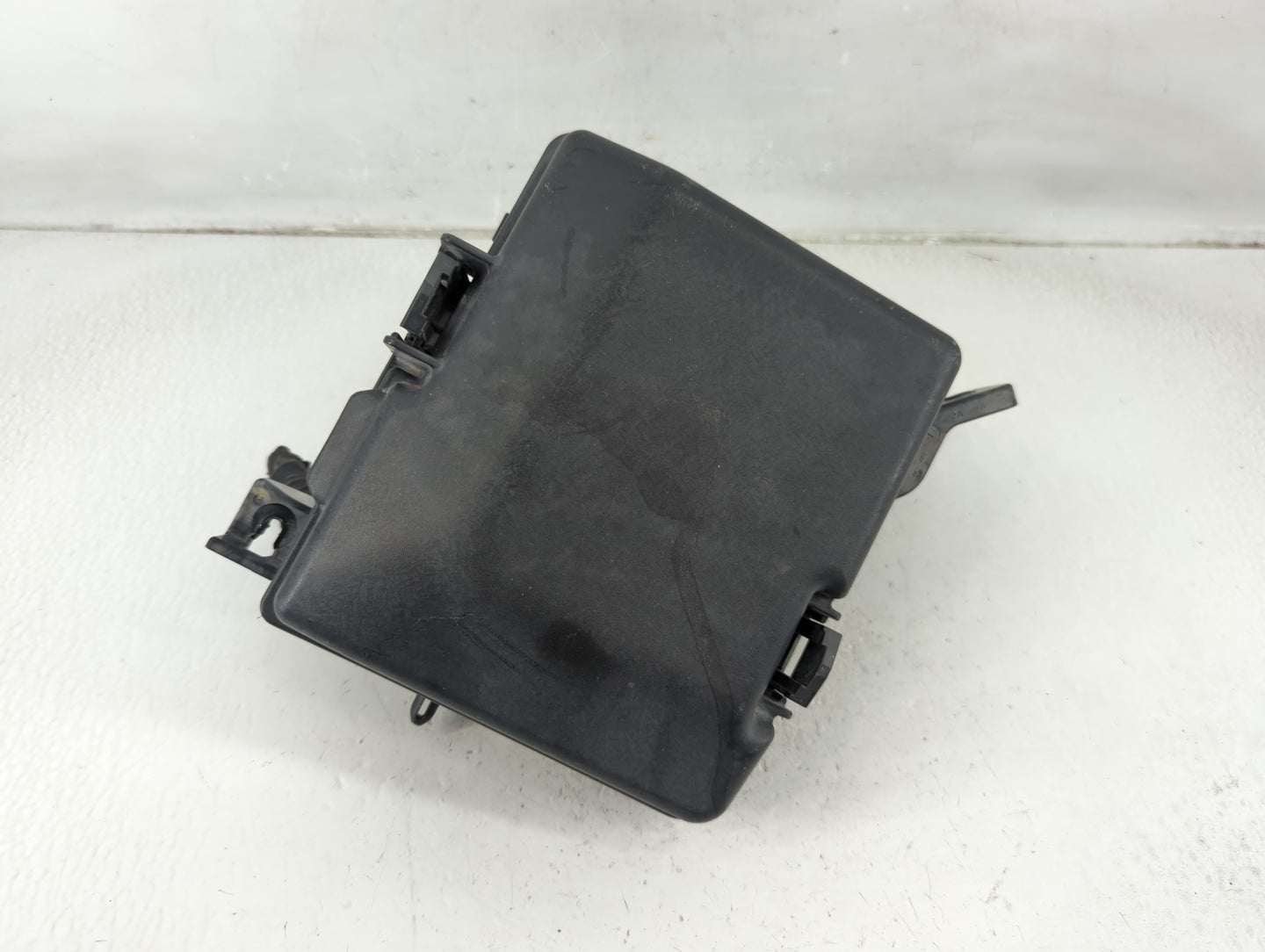 2016-2017 Hyundai Sonata Fusebox Fuse Box Panel Relay Module P/N:91950-C1820 Fits Fits 2016 2017 OEM Used Auto Parts - Oemus