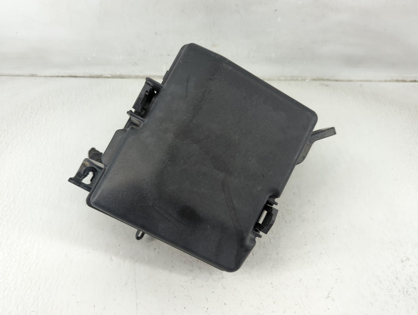 2016-2017 Hyundai Sonata Fusebox Fuse Box Panel Relay Module P/N:91950-C1820 Fits Fits 2016 2017 OEM Used Auto Parts - Oemus