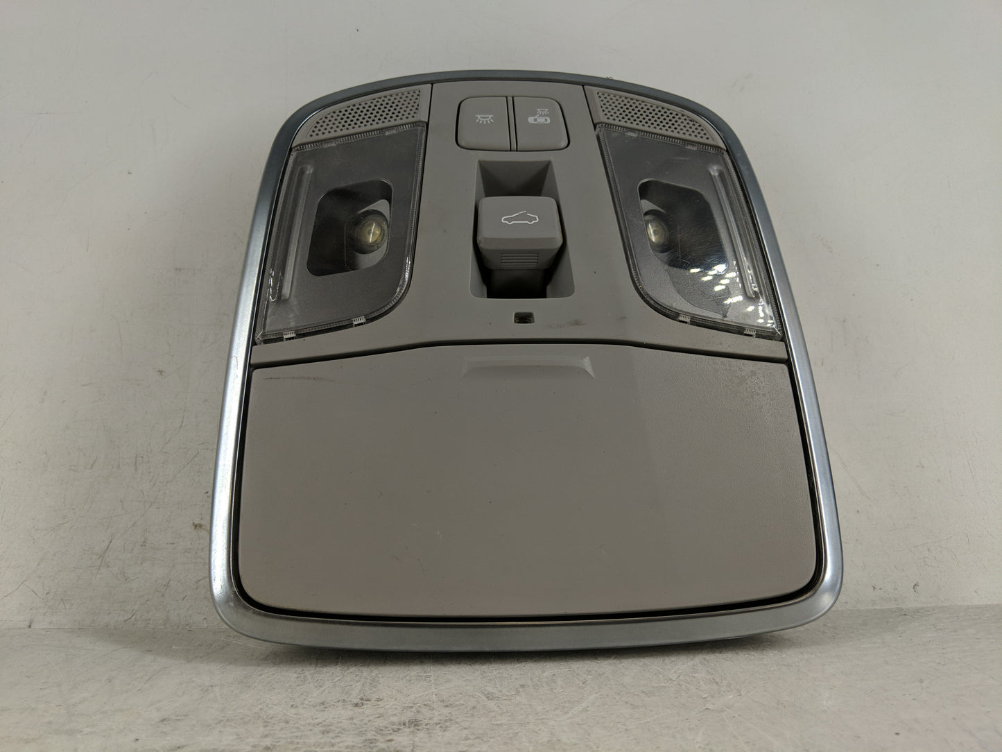 2017 Hyundai Sonata Overhead Roof Console - Oemusedautoparts1.com