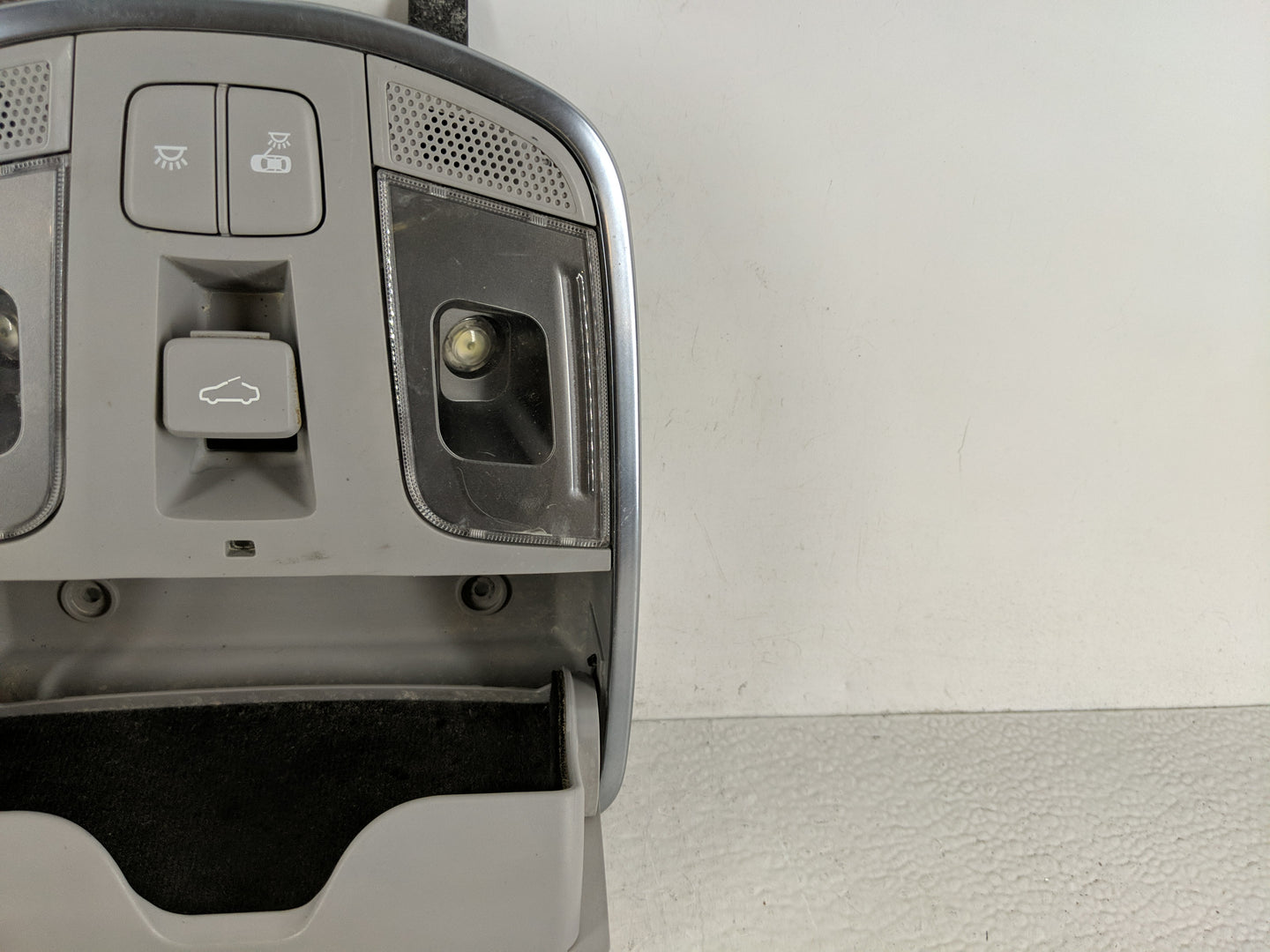 2017 Hyundai Sonata Overhead Roof Console - Oemusedautoparts1.com