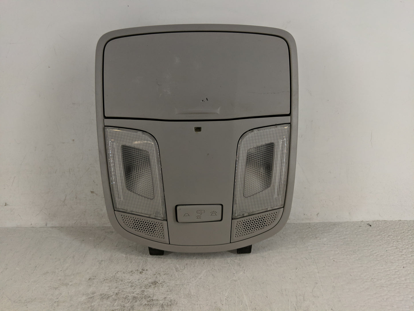 2017 Hyundai Sonata Overhead Roof Console - Oemusedautoparts1.com