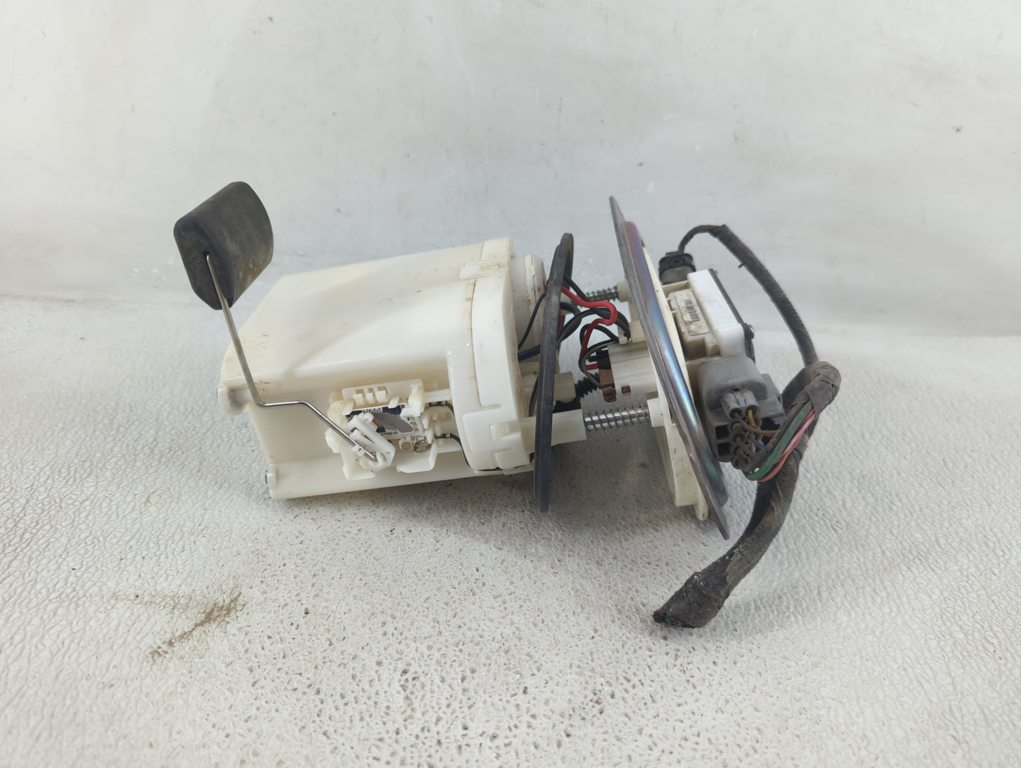 2016-2019 Hyundai Sonata Electrical Gas Fuel Pump Assembly - Oemusedautoparts1.com