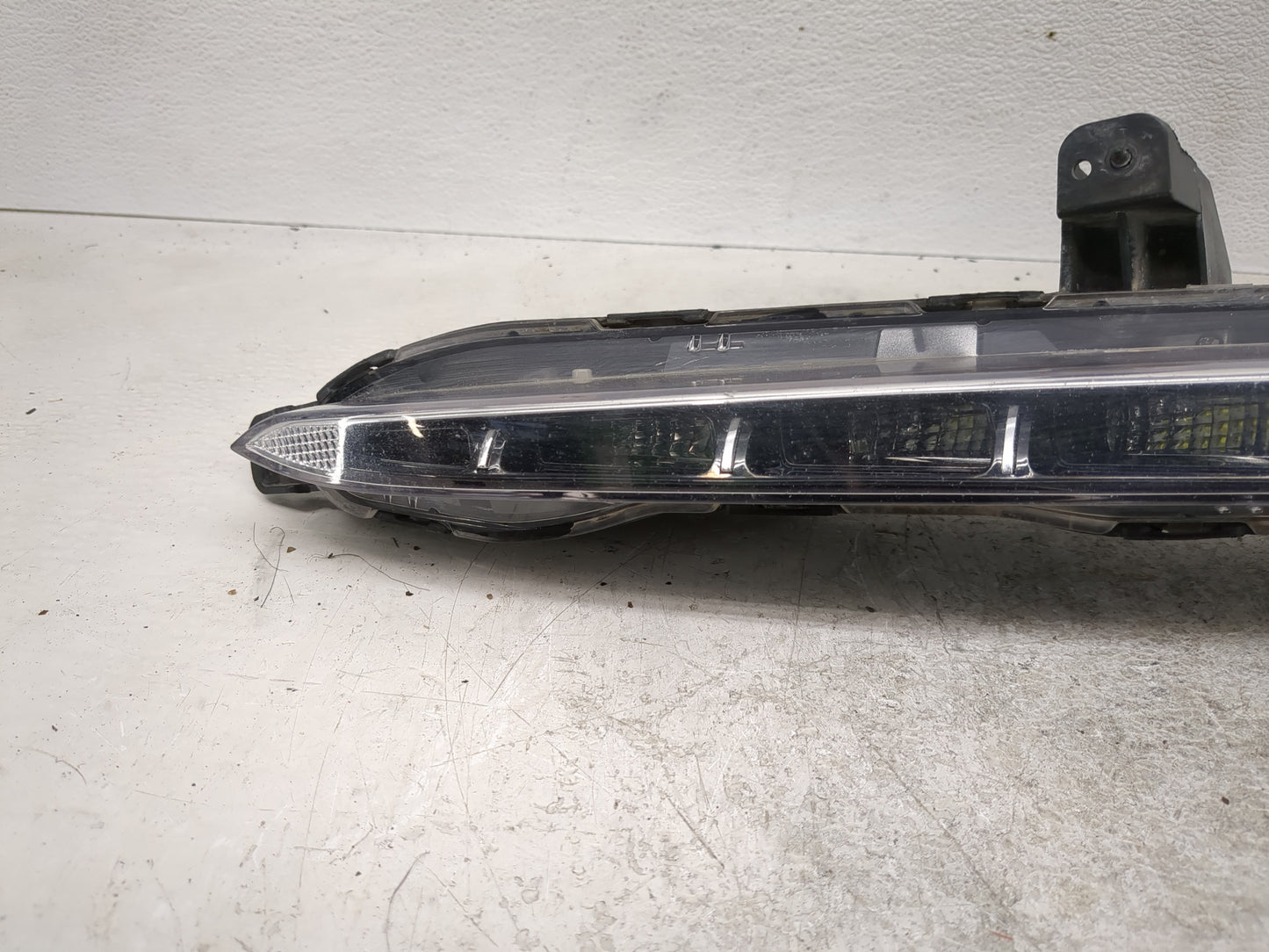 2016-2017 Hyundai Sonata Driver Left Oem Front Light Lamp - Oemusedautoparts1.com