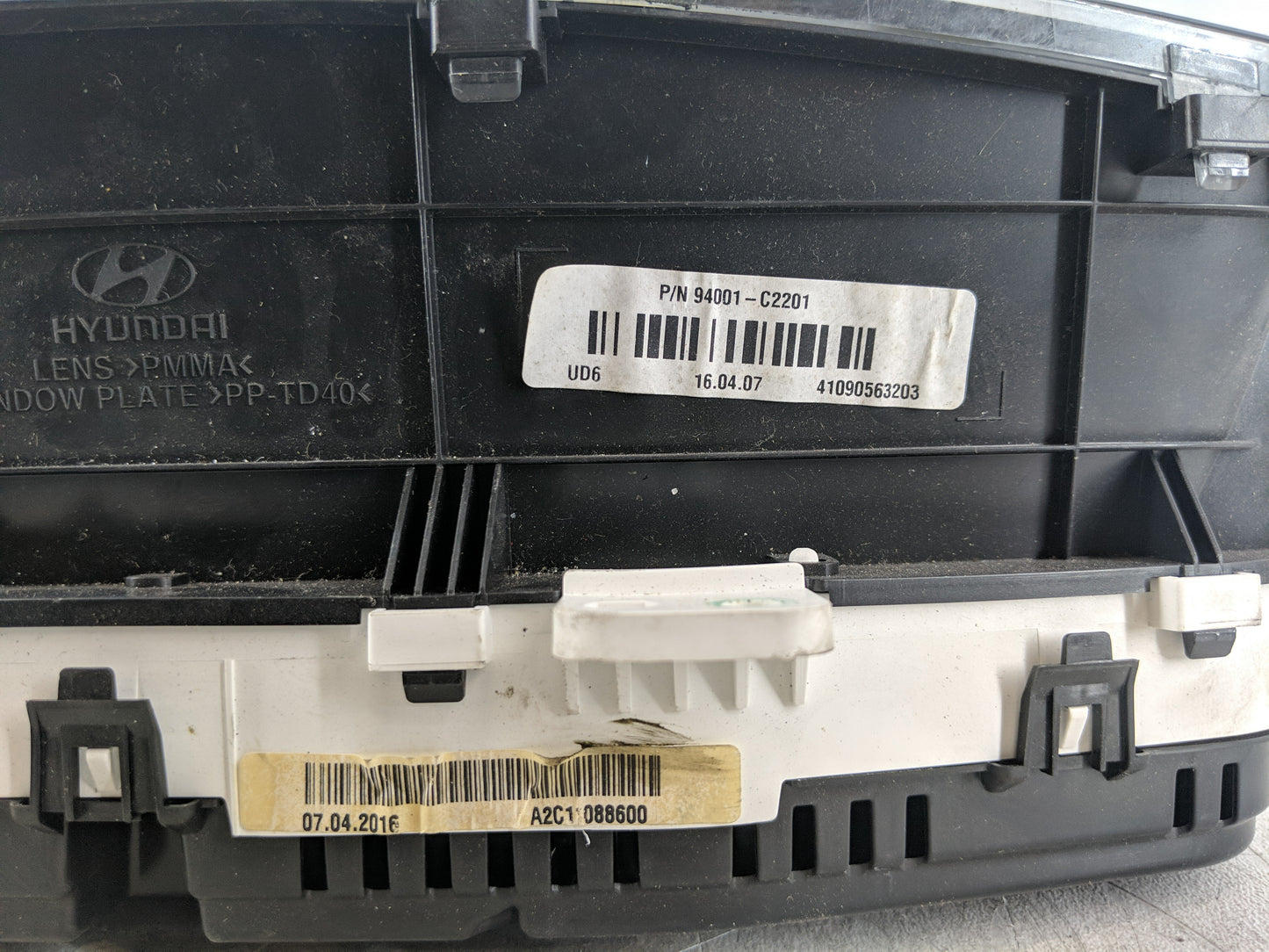 2016-2017 Hyundai Sonata Instrument Cluster Speedometer Gauges P/N:94001-C2201 Fits Fits 2016 2017 OEM Used Auto Parts - Oem