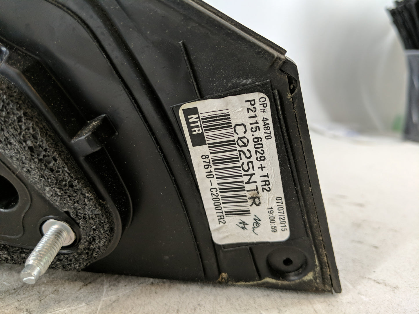 2017 Hyundai Sonata Side Mirror Replacement Driver Left View Door Mirror P/N:C025NN8 Fits OEM Used Auto Parts - Oemusedautop