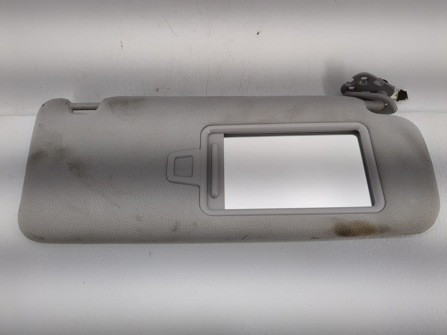 2016-2019 Hyundai Sonata Sun Visor Shade Replacement Passenger Right Mirror Fits Fits 2016 2017 2018 2019 OEM Used Auto Part