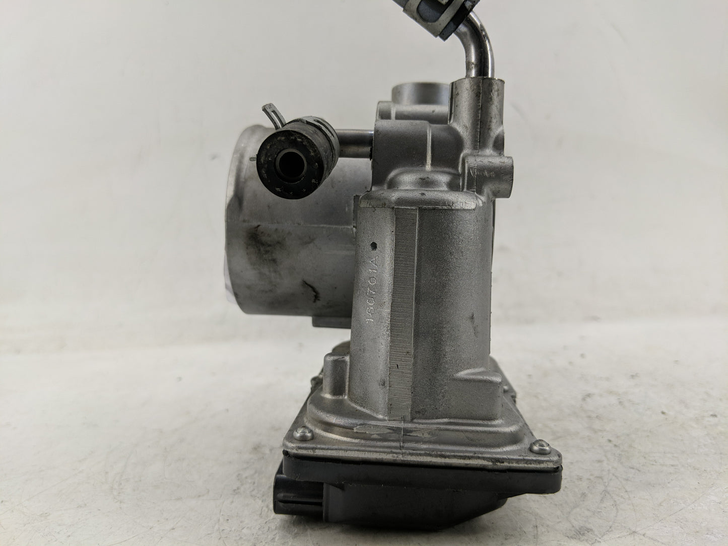 2016-2017 Hyundai Sonata Throttle Body Fits Fits 2016 2017 2018 2019 2020 OEM Used Auto Parts - Oemusedautoparts1.com