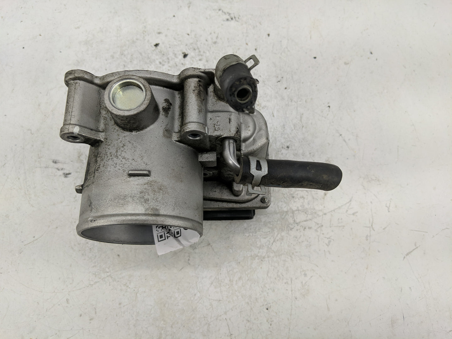 2016-2017 Hyundai Sonata Throttle Body P/N:35100-2E610 Fits Fits 2016 2017 2018 2019 2020 OEM Used Auto Parts - Oemusedautop