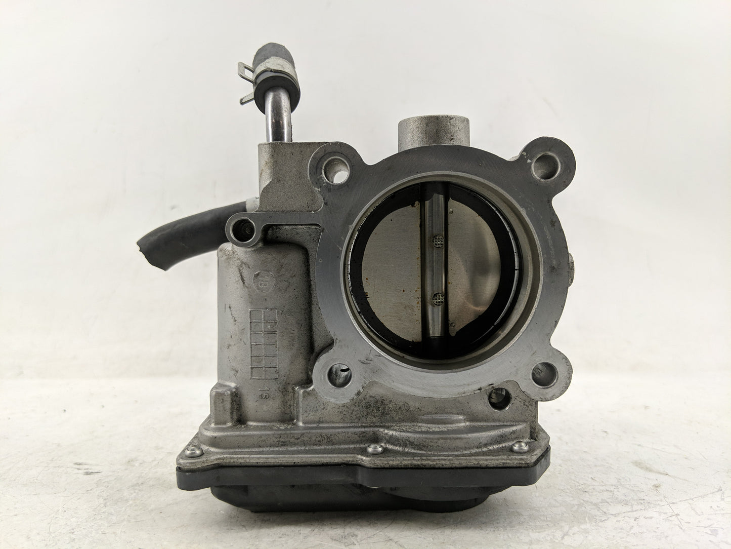 2016-2017 Hyundai Sonata Throttle Body P/N:35100-2E610 Fits Fits 2016 2017 2018 2019 2020 OEM Used Auto Parts - Oemusedautop
