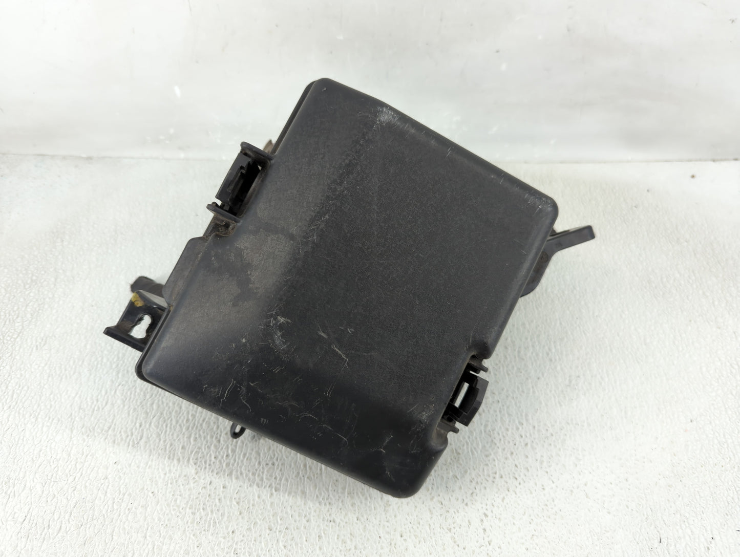 2016-2017 Hyundai Sonata Fusebox Fuse Box Panel Relay Module P/N:91950-C1820 Fits Fits 2016 2017 OEM Used Auto Parts - Oemus