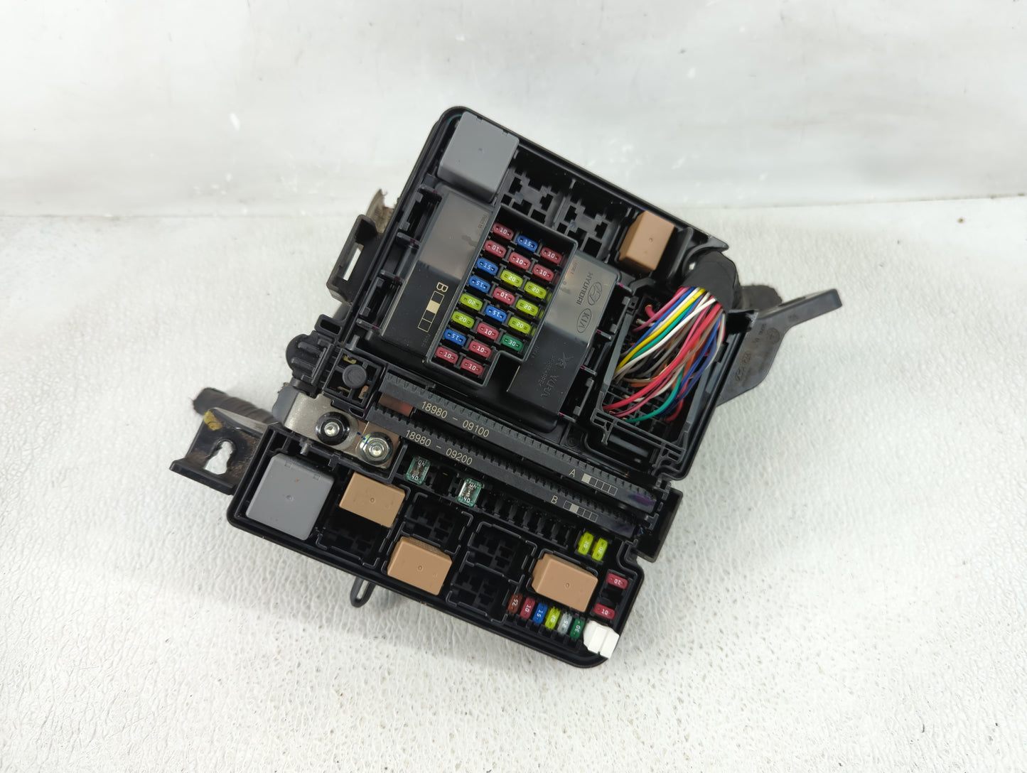2016-2017 Hyundai Sonata Fusebox Fuse Box Panel Relay Module P/N:91950-C1820 Fits Fits 2016 2017 OEM Used Auto Parts - Oemus