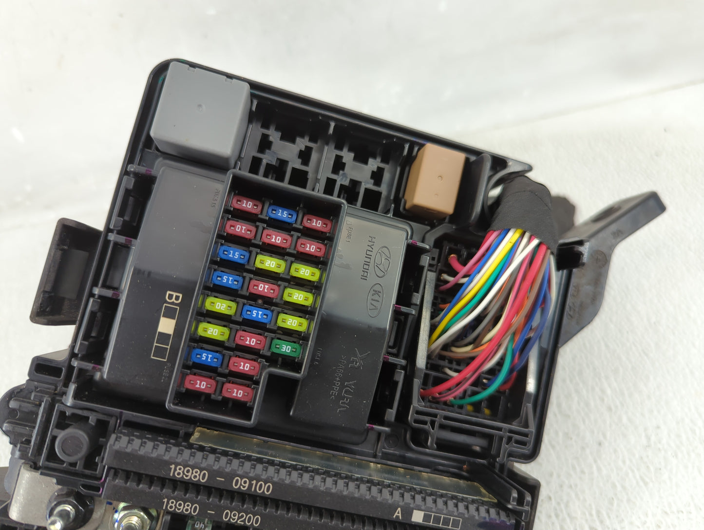 2016-2017 Hyundai Sonata Fusebox Fuse Box Panel Relay Module P/N:91950-C1820 Fits Fits 2016 2017 OEM Used Auto Parts - Oemus