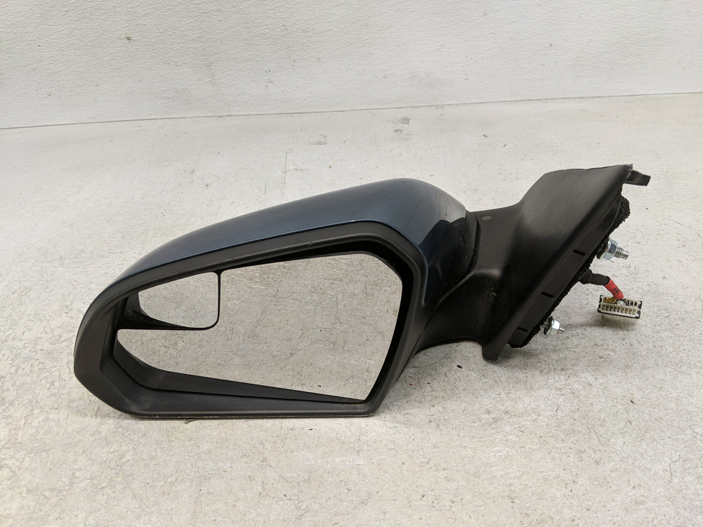 2017 Hyundai Sonata Driver Side View Mirror - Left Door Mirror OEM Used - Oemusedautoparts1.com