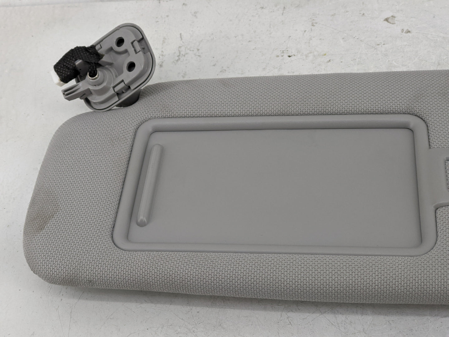 2015-2019 Hyundai Sonata Sun Visor Shade Replacement Driver Left Mirror Fits Fits 2015 2016 2017 2018 2019 OEM Used Auto Par