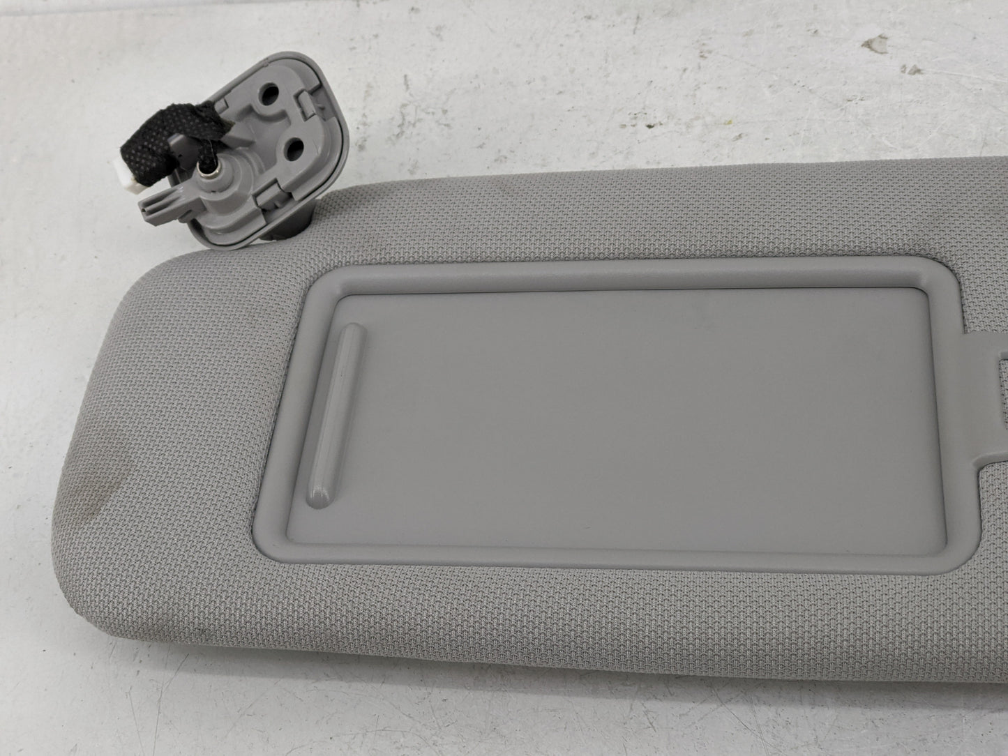 2015-2019 Hyundai Sonata Sun Visor Shade Replacement Driver Left Mirror Fits Fits 2015 2016 2017 2018 2019 OEM Used Auto Par