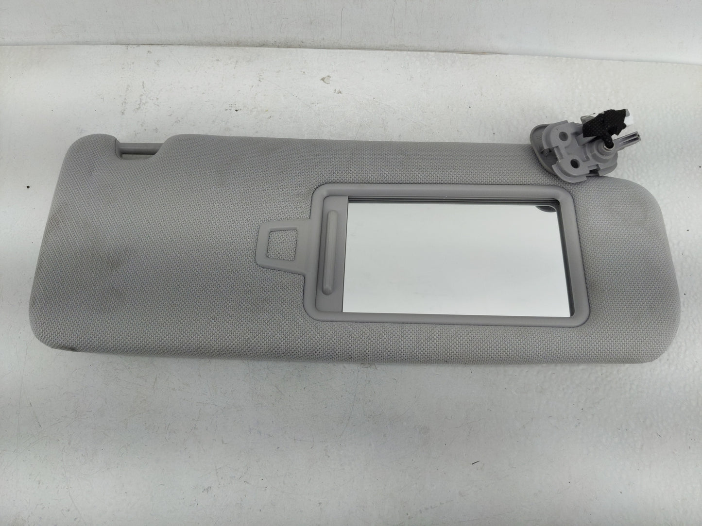 2015-2019 Hyundai Sonata Sun Visor Shade Replacement Passenger Right Mirror Fits Fits 2015 2016 2017 2018 2019 OEM Used Auto