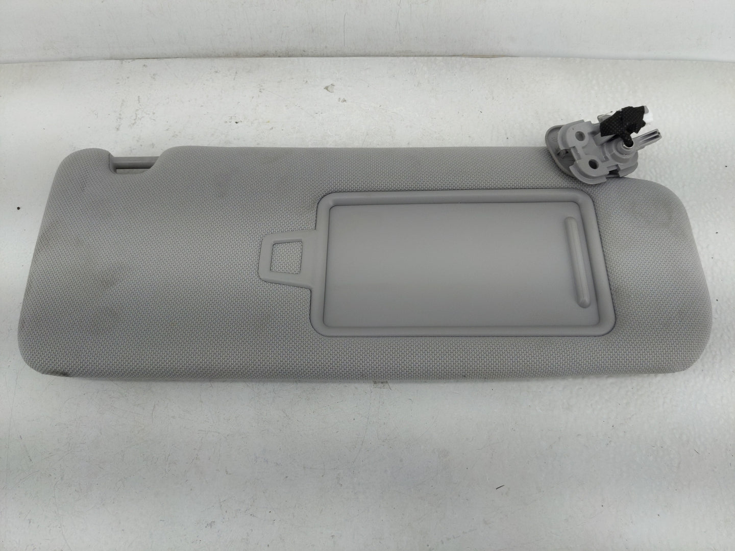 2015-2019 Hyundai Sonata Sun Visor Shade Replacement Passenger Right Mirror Fits Fits 2015 2016 2017 2018 2019 OEM Used Auto