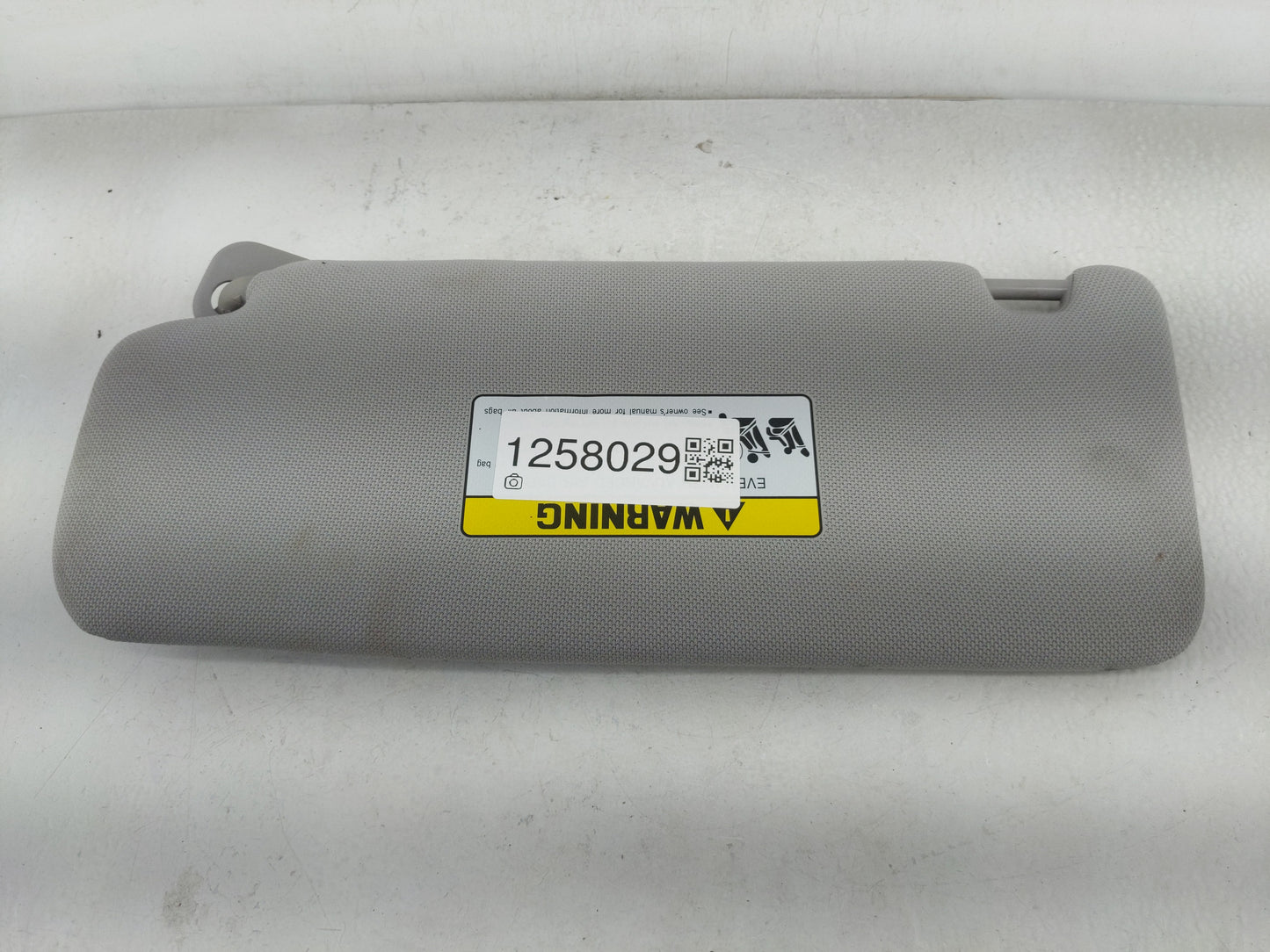 2015-2019 Hyundai Sonata Sun Visor Shade Replacement Passenger Right Mirror Fits Fits 2015 2016 2017 2018 2019 OEM Used Auto