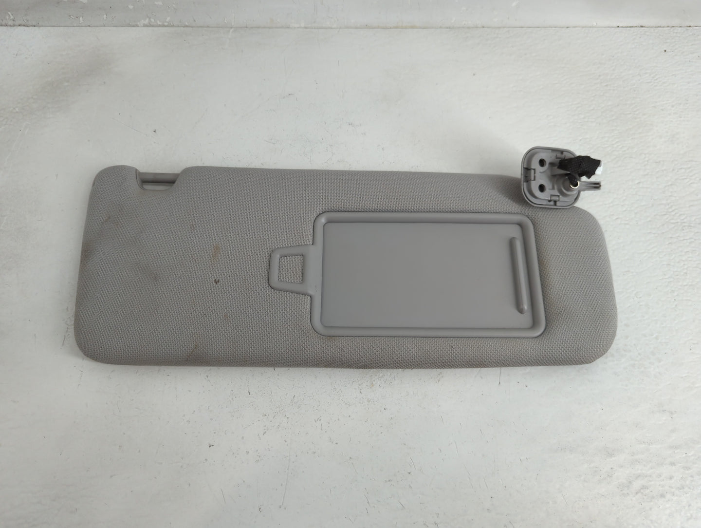 2015-2019 Hyundai Sonata Sun Visor Shade Replacement Passenger Right Mirror Fits Fits 2015 2016 2017 2018 2019 OEM Used Auto