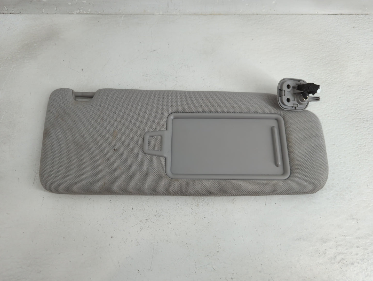 2015-2019 Hyundai Sonata Sun Visor Shade Replacement Passenger Right Mirror Fits Fits 2015 2016 2017 2018 2019 OEM Used Auto