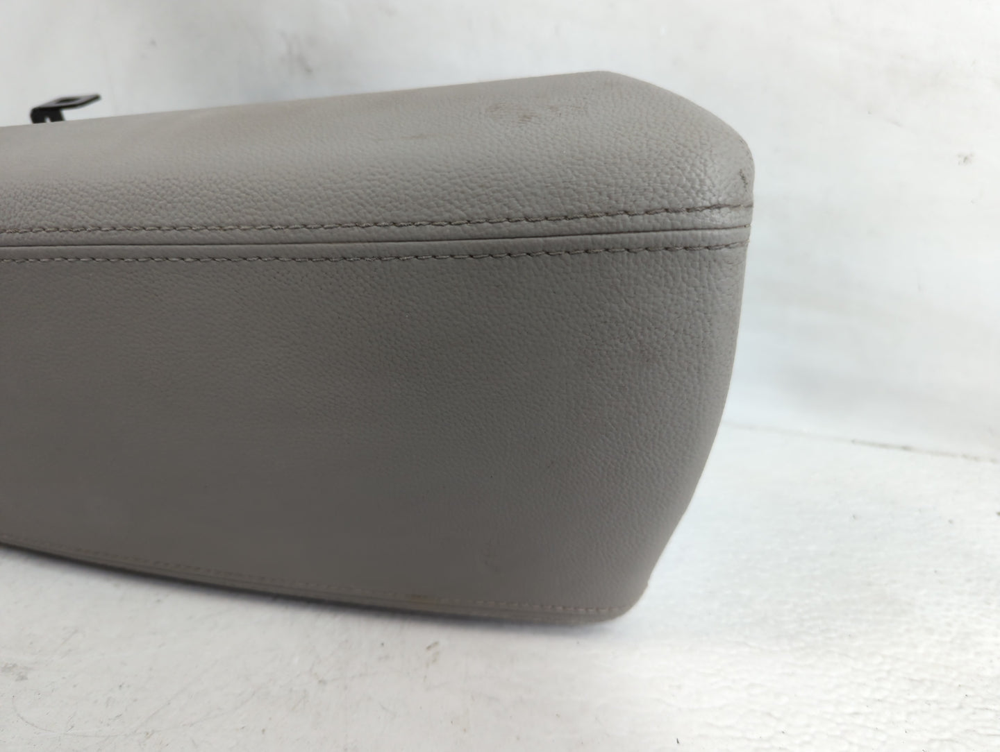 2017 Hyundai Sonata Center Console Armrest Cover Lid Fits OEM Used Auto Parts - Oemusedautoparts1.com