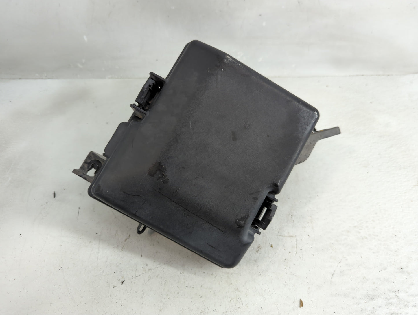 2016-2017 Hyundai Sonata Fusebox Fuse Box Panel Relay Module P/N:91950-C1820 Fits Fits 2016 2017 OEM Used Auto Parts - Oemus