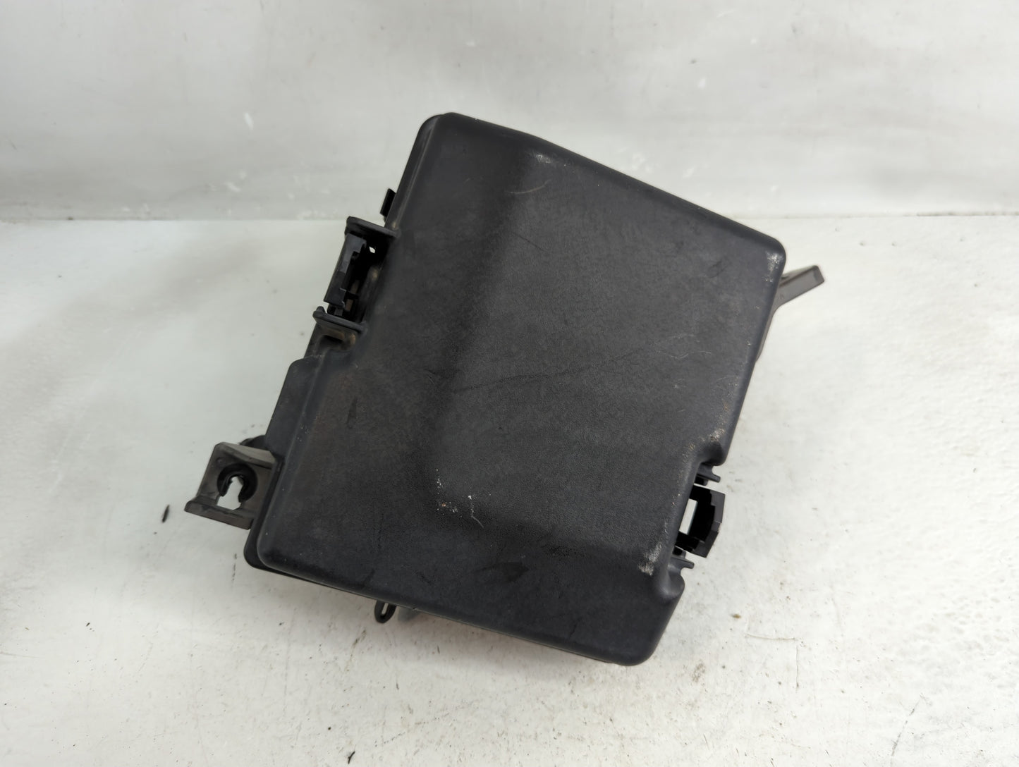 2016-2017 Hyundai Sonata Fusebox Fuse Box Panel Relay Module Fits Fits 2016 2017 OEM Used Auto Parts - Oemusedautoparts1.com