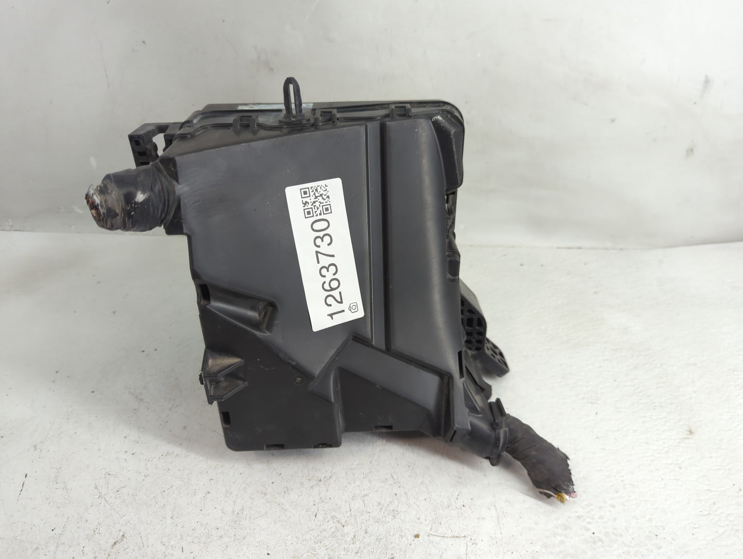 2016-2017 Hyundai Sonata Fusebox Fuse Box Panel Relay Module Fits Fits 2016 2017 OEM Used Auto Parts - Oemusedautoparts1.com