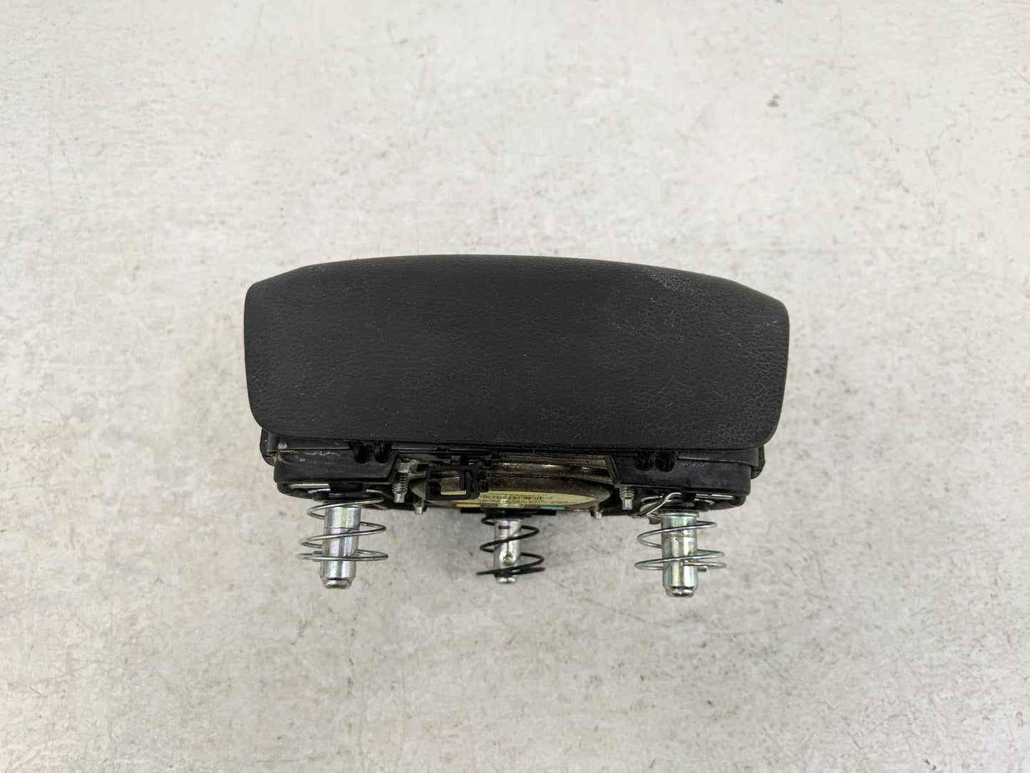 2015-2017 Hyundai Sonata Air Bag Driver Left Steering Wheel Mounted Fits Fits 2015 2016 2017 OEM Used Auto Parts - Oemusedau