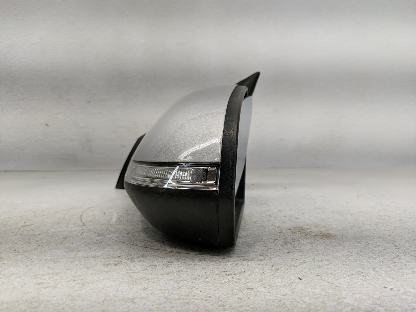 2017 Hyundai Sonata Driver Side View Mirror - Left Door Mirror OEM Used - Oemusedautoparts1.com