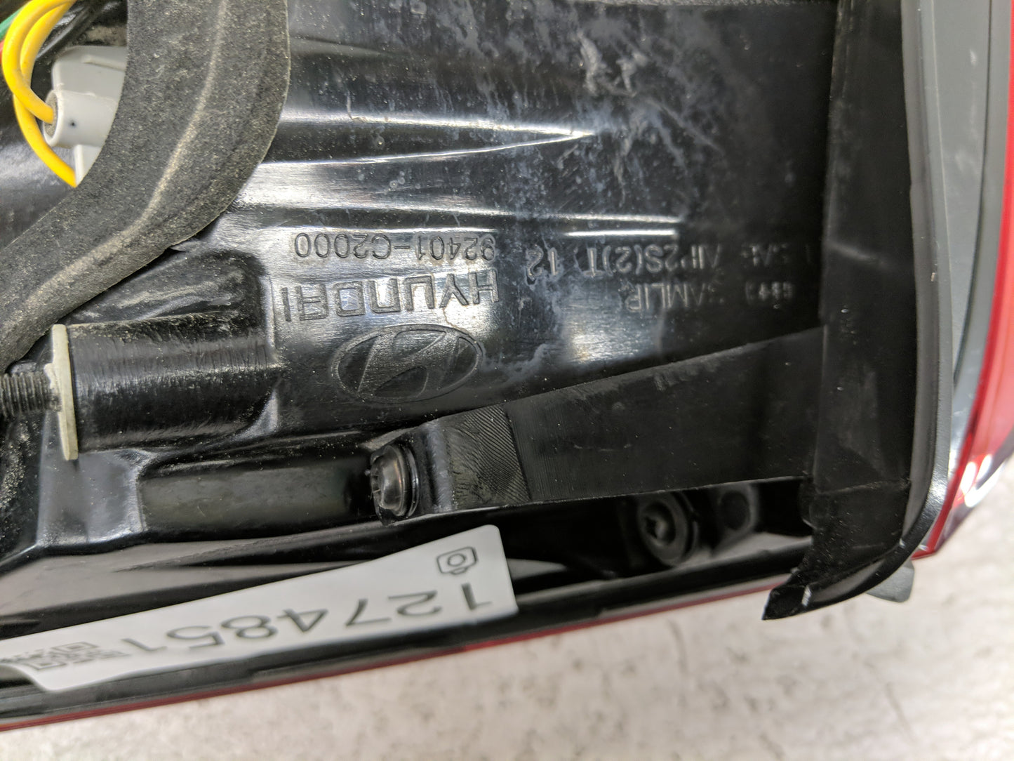 2015-2017 Hyundai Sonata Tail Light Assembly Driver Left OEM P/N:92401-C2000 Fits Fits 2015 2016 2017 OEM Used Auto Parts - 