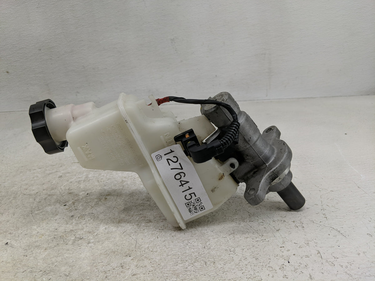 2015-2019 Hyundai Sonata Brake Master Cylinder 1276415 - Oemusedautoparts1.com