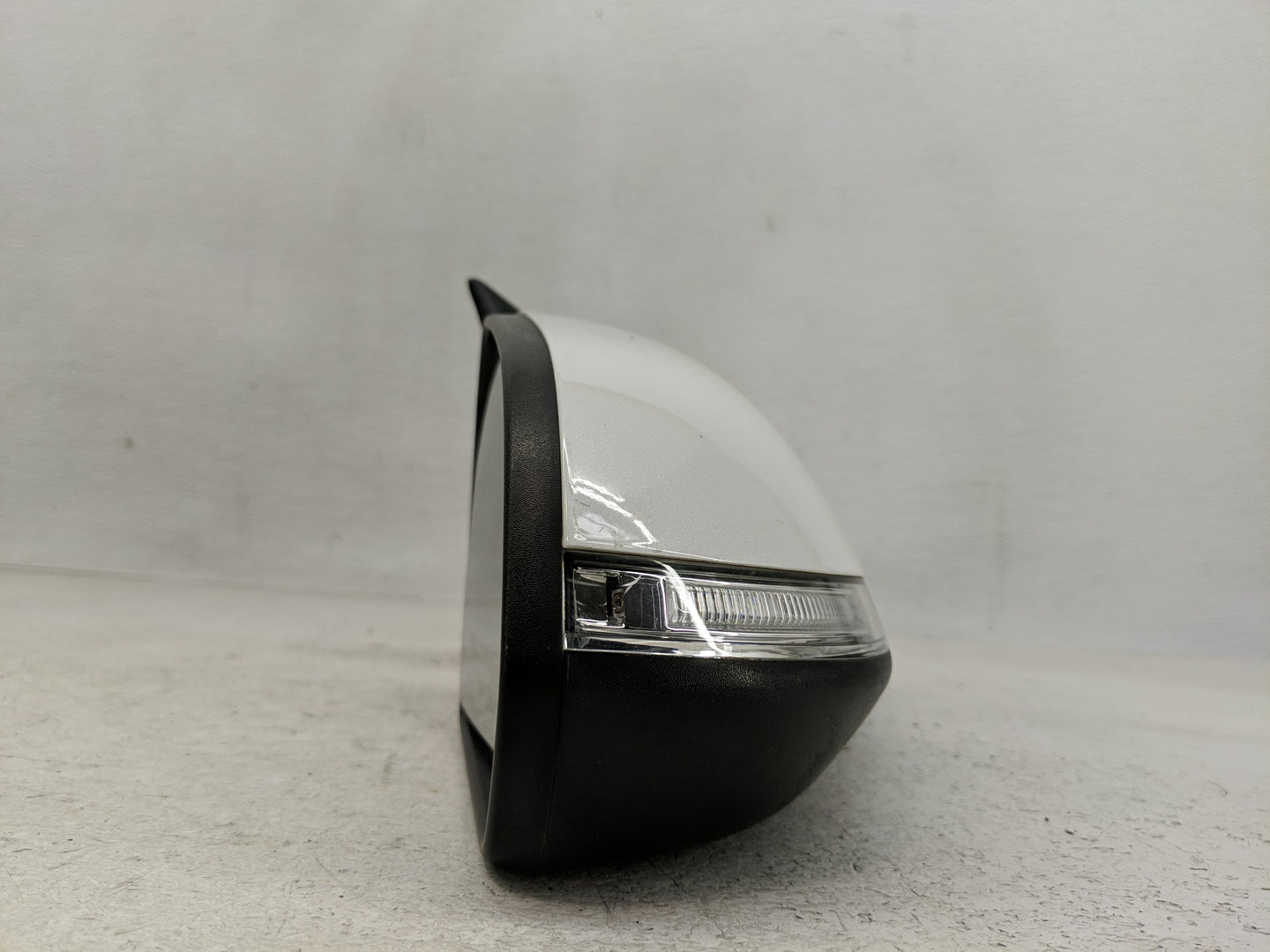 2017 Hyundai Sonata Side Mirror Replacement Passenger Right View Door Mirror P/N:87620-C2030WV8 Fits OEM Used Auto Parts - O