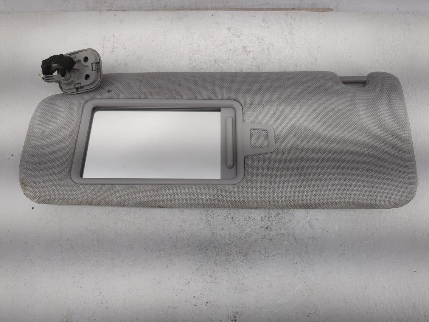 2015-2019 Hyundai Sonata Sun Visor Shade Replacement Passenger Right Mirror Fits Fits 2015 2016 2017 2018 2019 OEM Used Auto